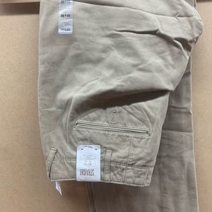 Gap Straight Fit Khakis 32/32